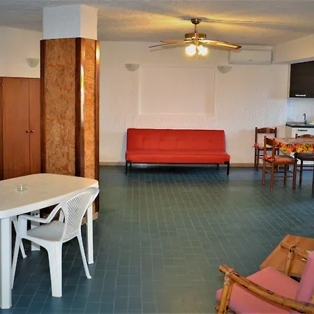 Liliana Apartment *