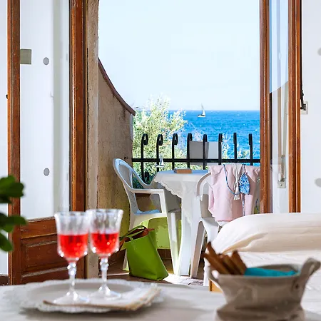 Liliana * Giardini-Naxos