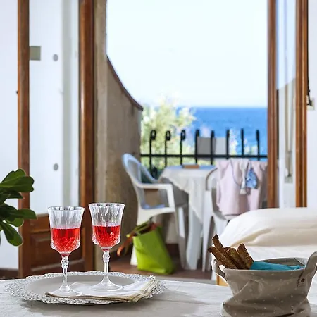 Liliana Giardini-Naxos